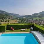Pres Des Gorges Du Tarn Et Du Viaduc De Millau Compeyre