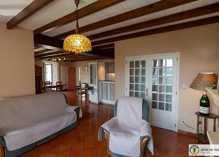 Pres Des Gorges Du Tarn Et Du Viaduc De Millau Апартаменты Compeyre